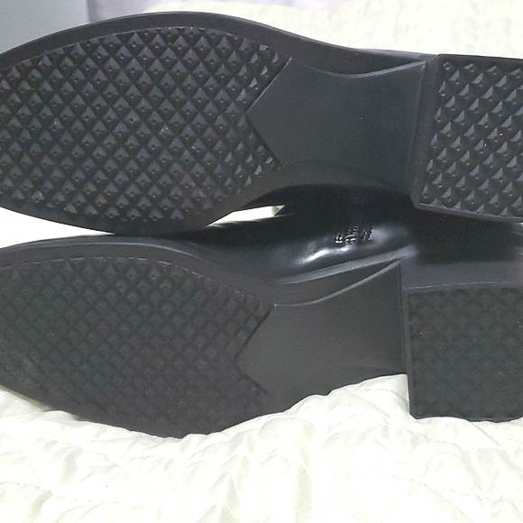 Knee long boots - Picture 7 of 8